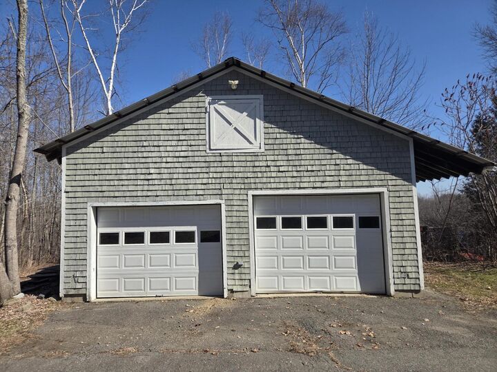 Property Photo: 2052 Kennebec Road ME 04444