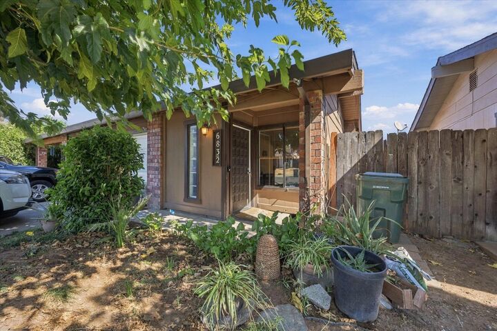 Property Photo: 6832 Concert Way CA 95842
