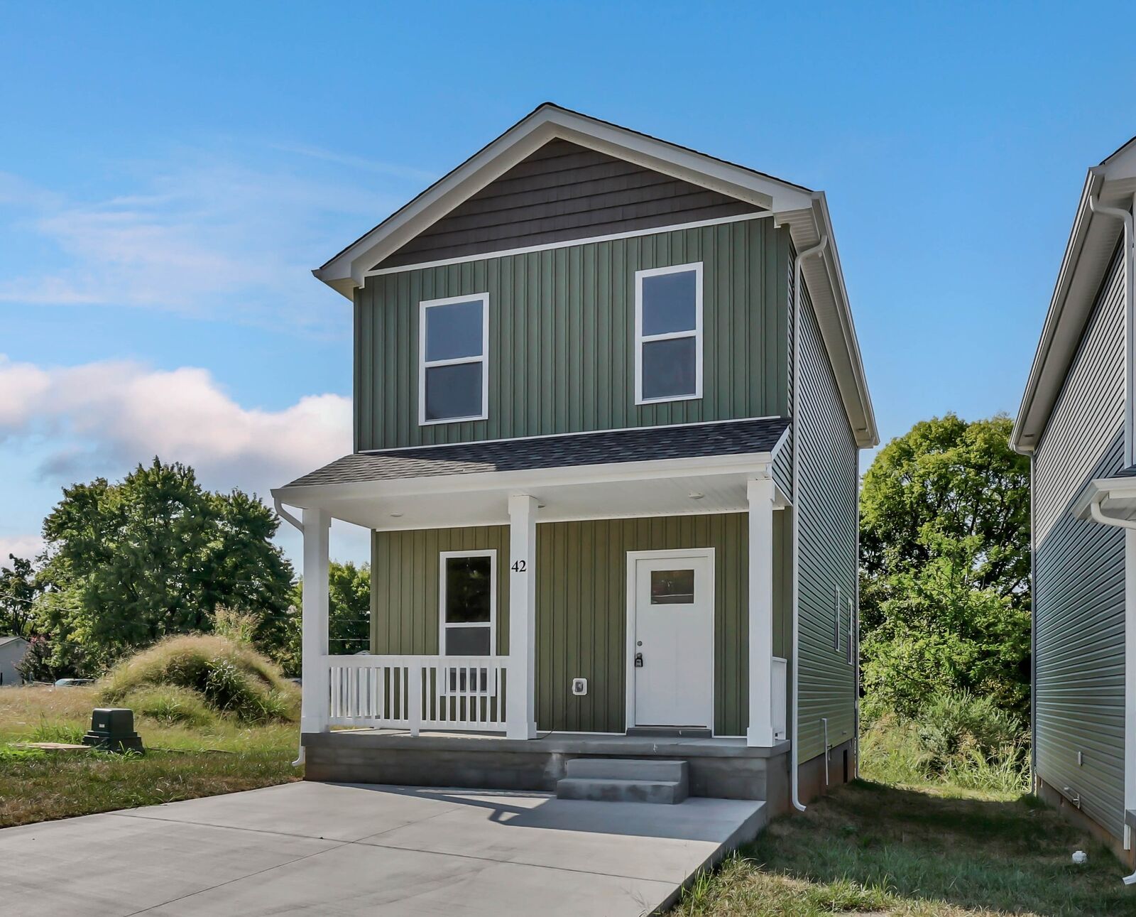 Property Photo: 42 Dixon Dr TN 37040