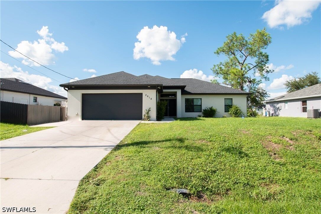 Property Photo: 2618 Helen Circle FL 33971