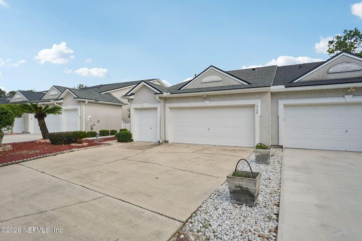 Property Photo: 3138 Ravines Road FL 32068