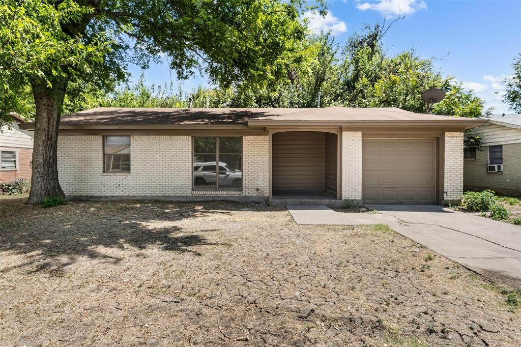 Property Photo:  3812 Acree Street  TX 76711 