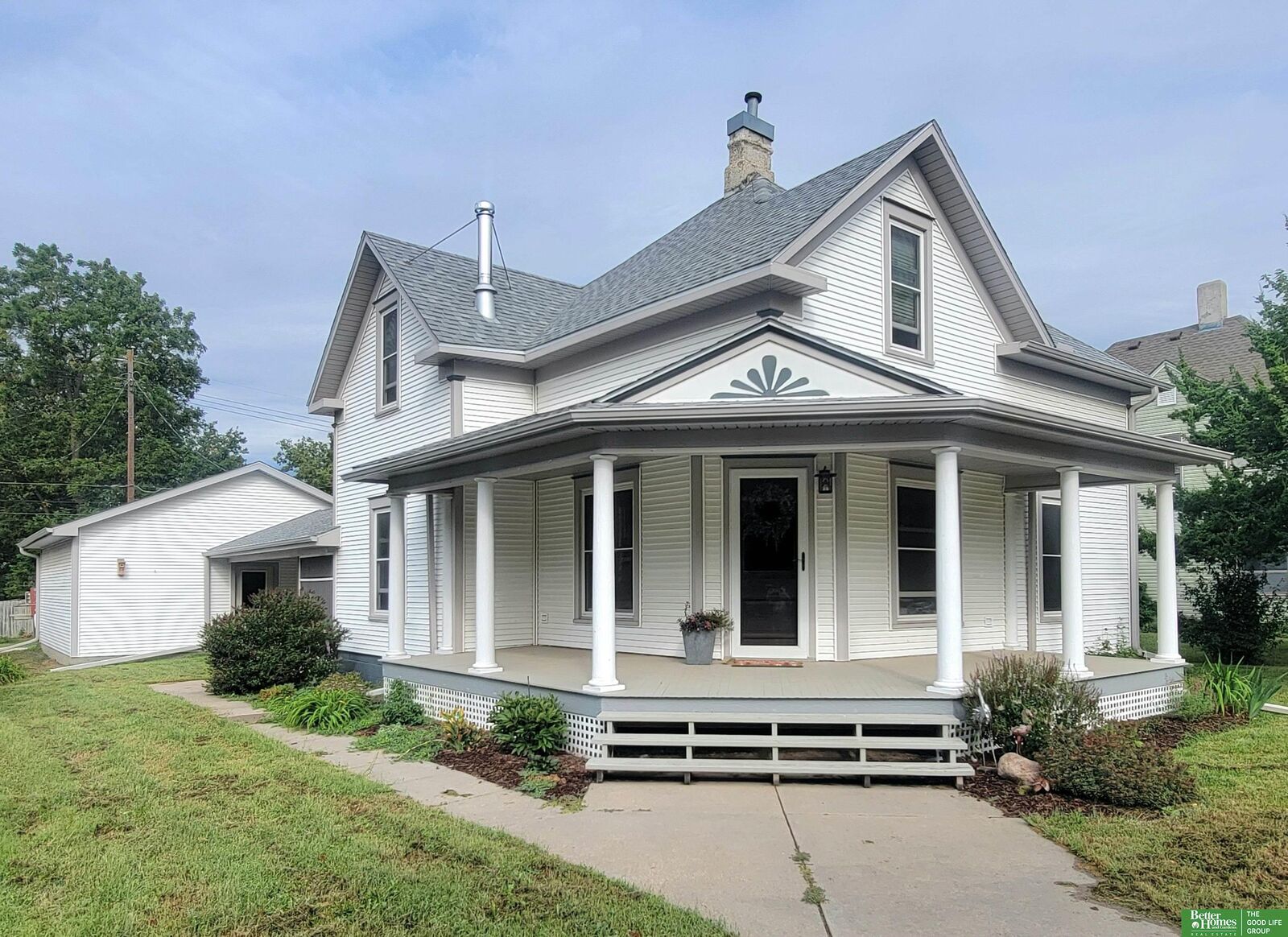 Property Photo:  715 N Beaver Avenue  NE 68467 