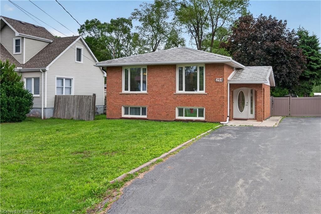 Property Photo:  294 Jones Road 2- Lower  ON L8E 5L8 