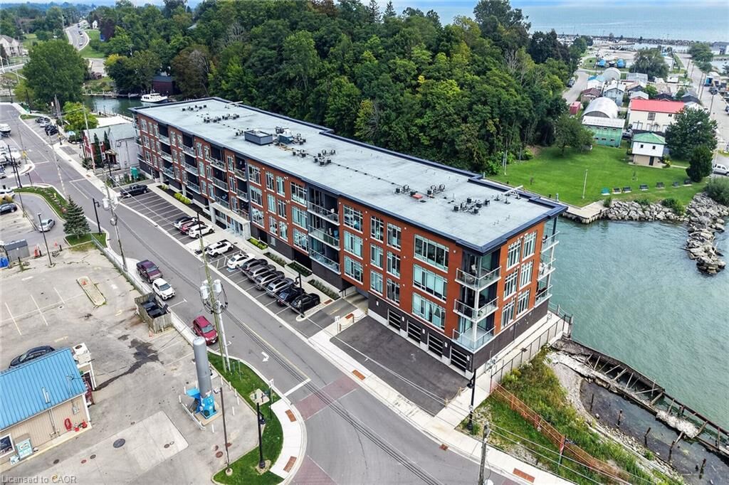 Property Photo:  38 Harbour Street 304  ON N0A 1N0 