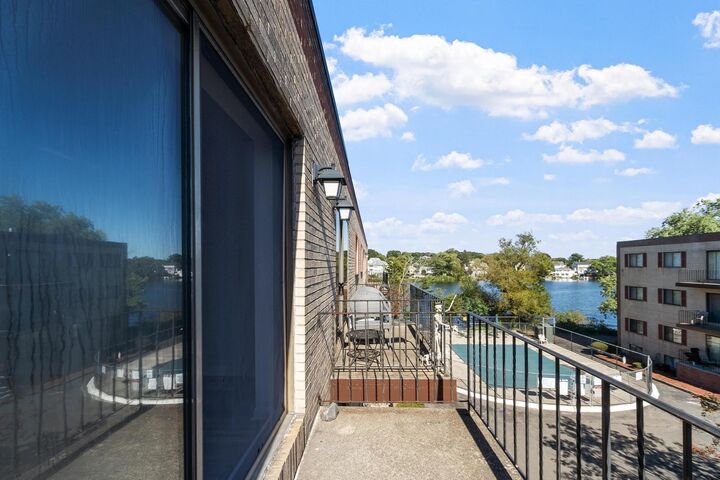 Property Photo:  406-U 301 Broadway 301  MA 01940 