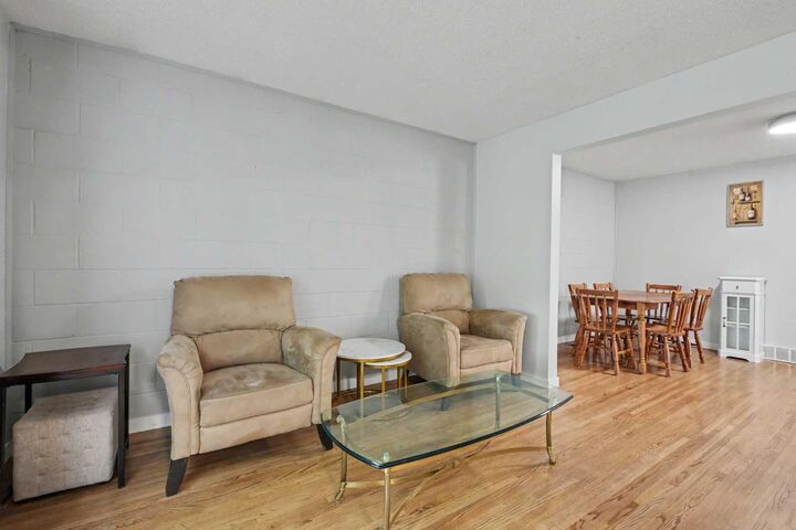 Property Photo:  6008 37 Street SW  AB T3E 5M7 