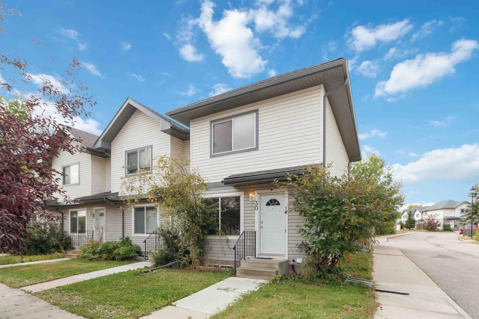 Property Photo:  187 Millennium Gate 30  AB T9K 0P3 