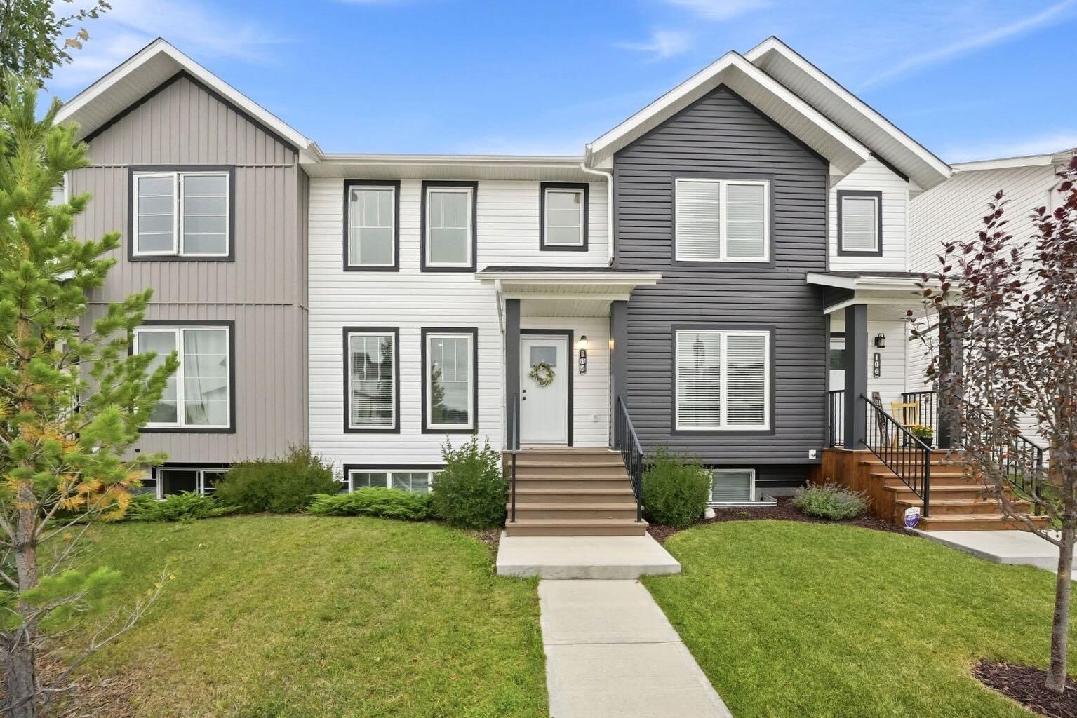 Property Photo:  108 Memorial Parkway  AB T4E 3C5 