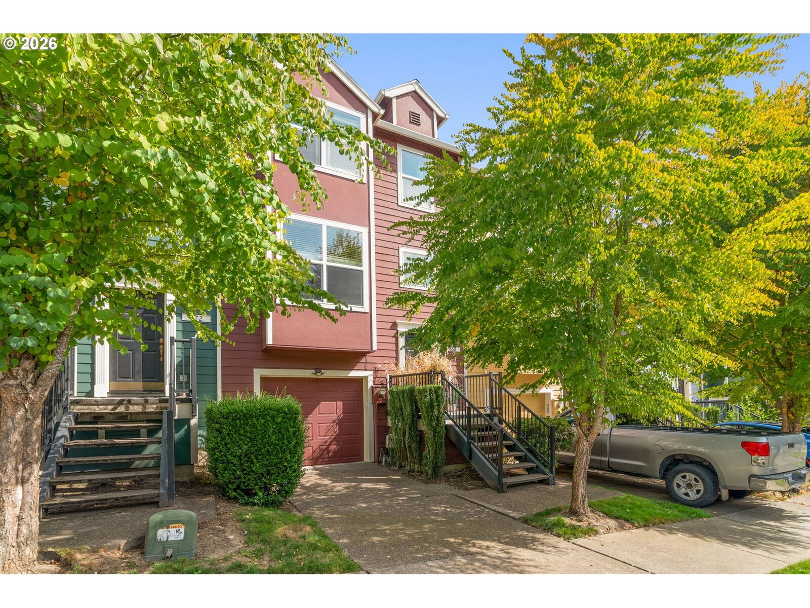 Property Photo: 260 NW Prescott Pl OR 97006