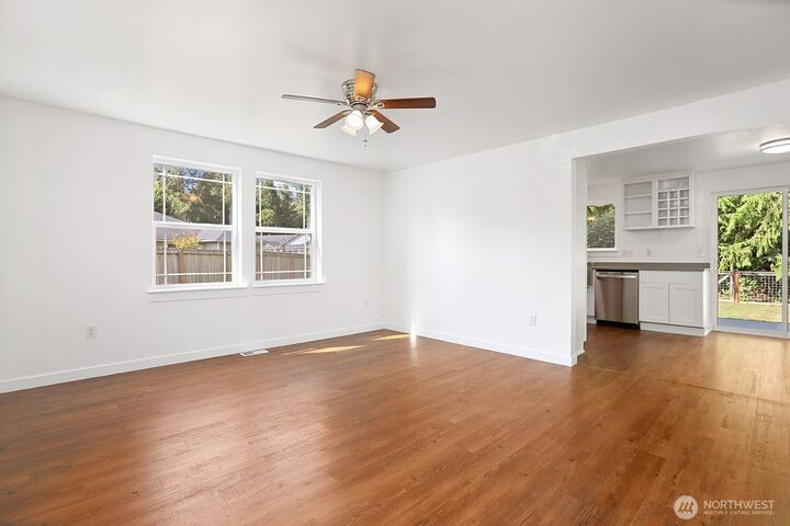 Property Photo: 904 Sapp Place WA 98284