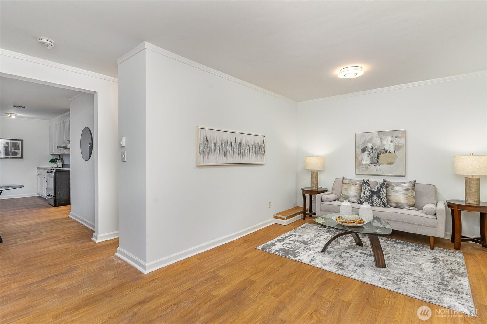 Property Photo:  403  Terry Avenue Apt. 2  WA 98104 