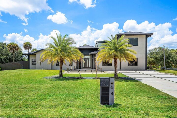 Property Photo: 641 Marshall Road FL 33413