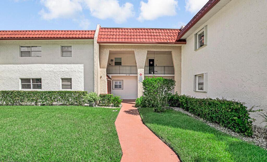 Property Photo: 445 Lake Frances Drive 445 FL 33411