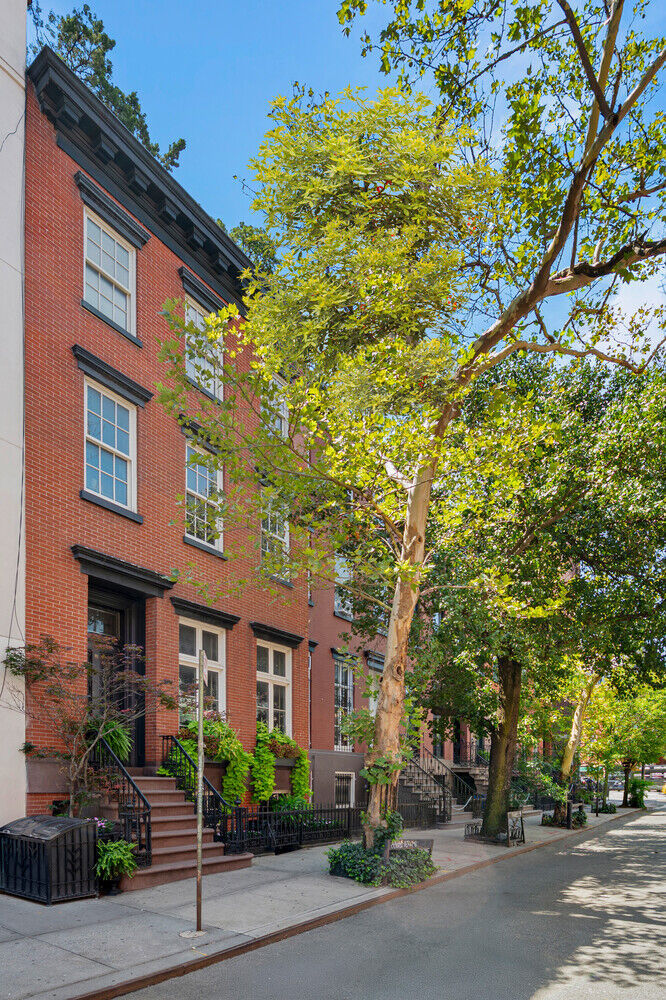 Property Photo:  2 Perry Street  NY 10014 