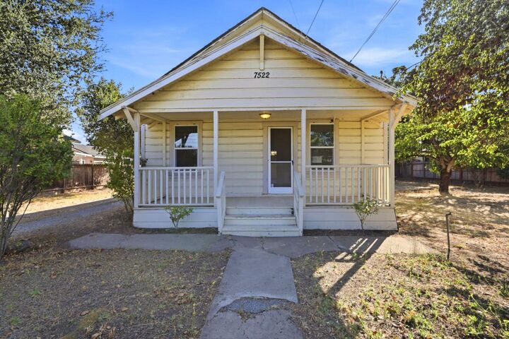 Property Photo:  7522 Chestnut Street  CA 95020 