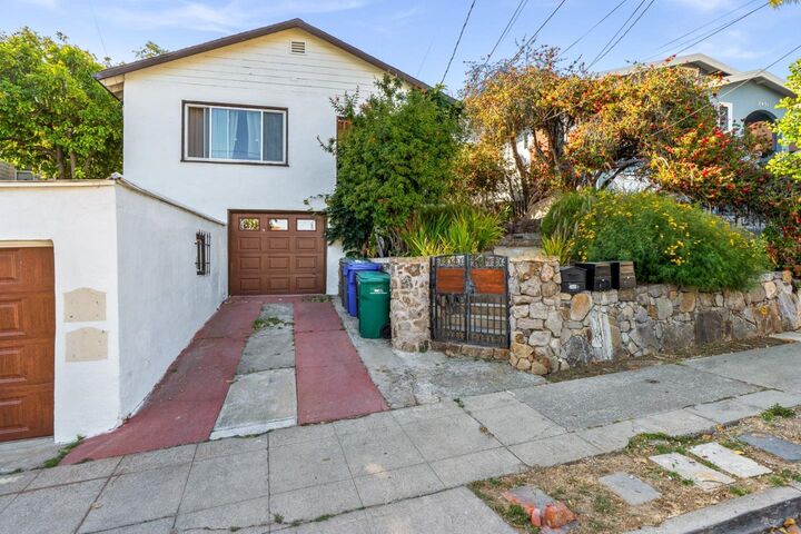 Property Photo:  2443-2445 24th Avenue  CA 94601 