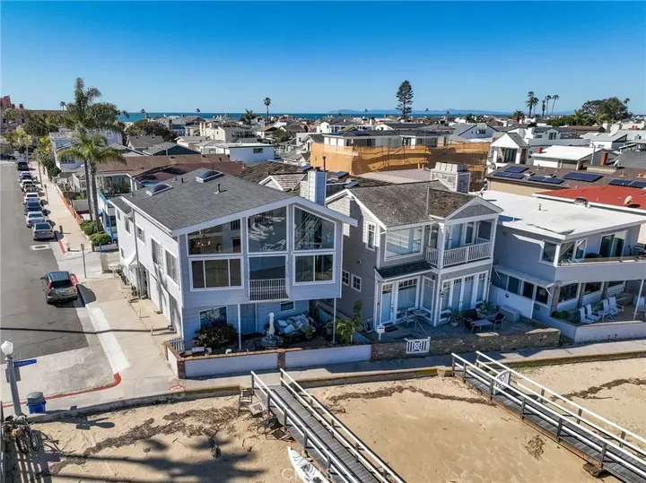 Property Photo:  311 E Edgewater B  CA 92661 
