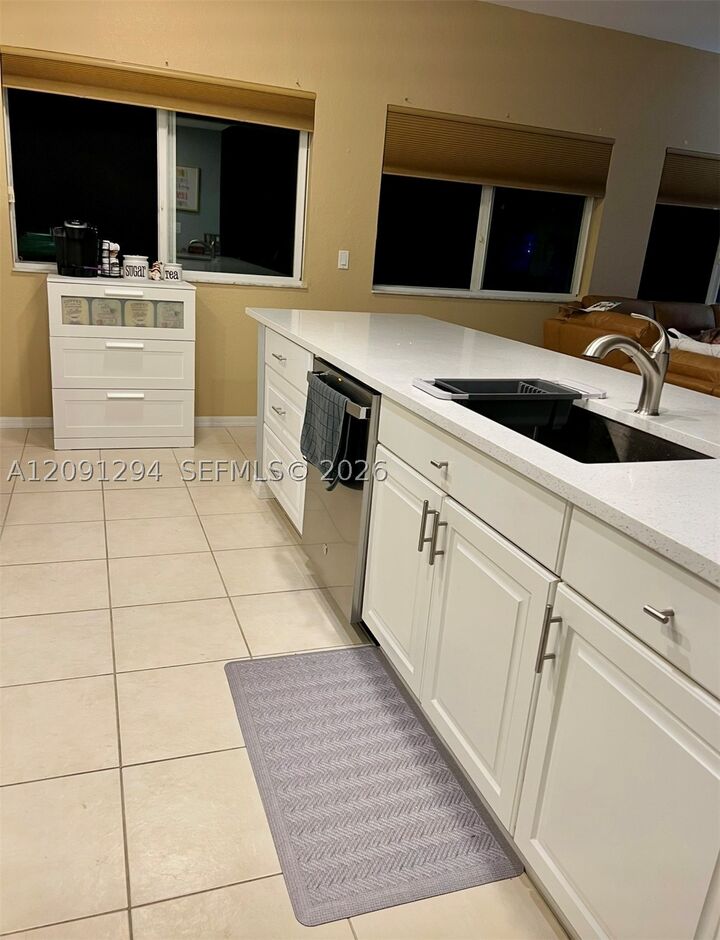 Property Photo: 7735 Yardley Dr 213 FL 33321
