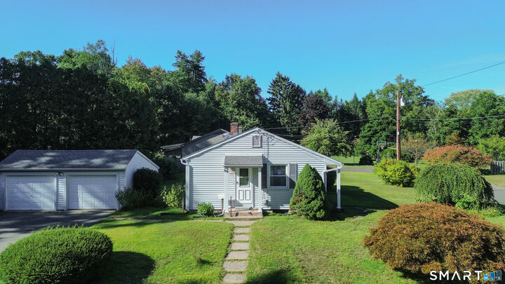 Property Photo:  17 Edward Street  CT 06082 