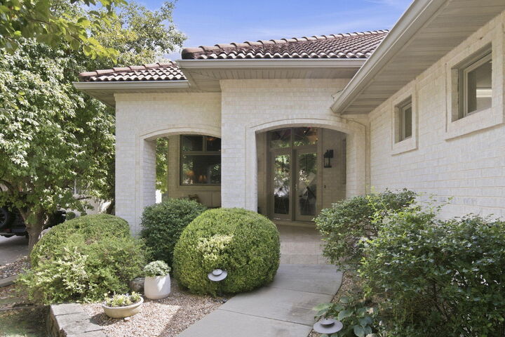Property Photo:  3994 E Villa Way  MO 65809 
