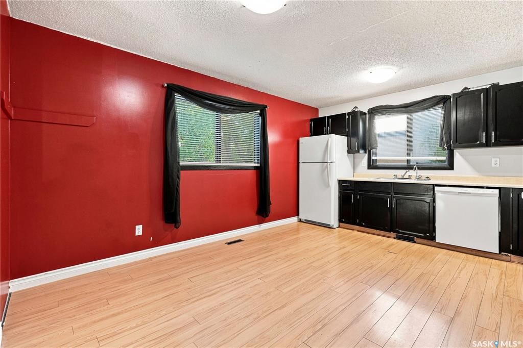 Property Photo:  5907 Hague Crescent  SK S4X 3K6 