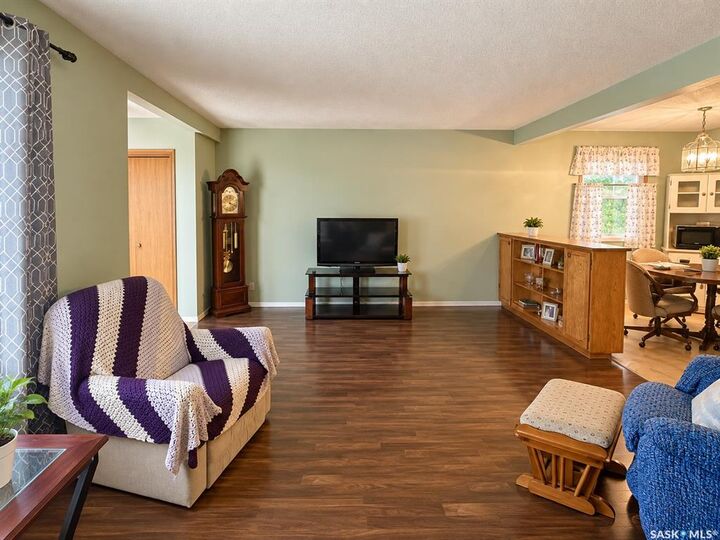 Property Photo:  2754 Mackay Street  SK S4R 1A6 