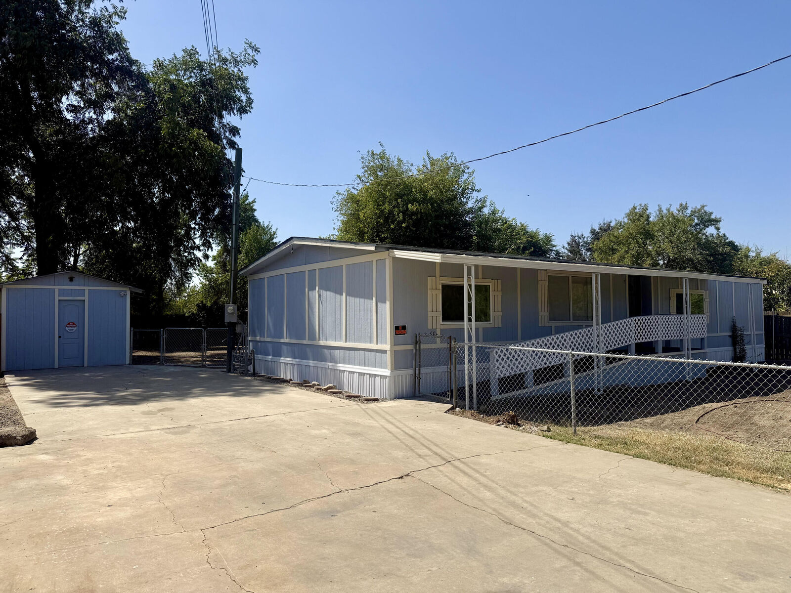 Property Photo:  15623 Jasmine Avenue  CA 93235 
