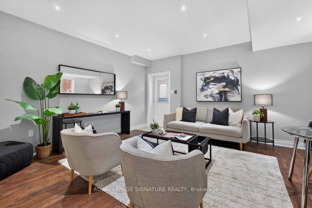Property Photo:  61B Bexhill Avenue Lower  ON M1L 3B7 