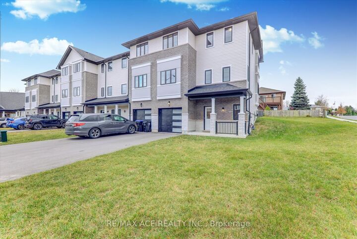 Property Photo:  2 Lahey Crescent  ON L9M 0W1 