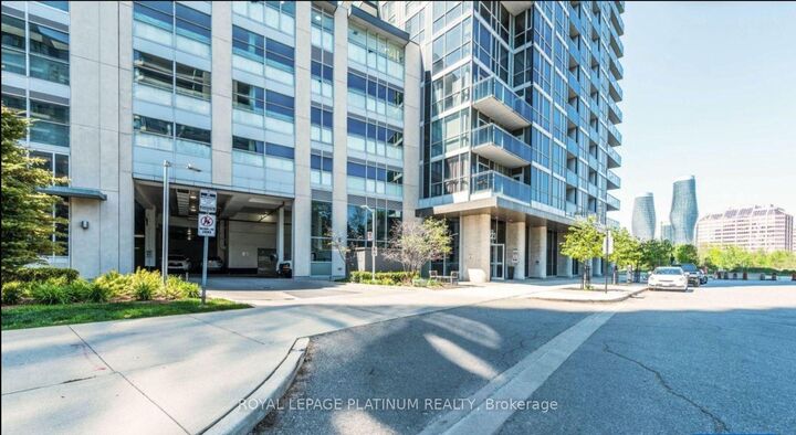 Property Photo:  223 Webb Drive 1202  ON L5B 0E8 
