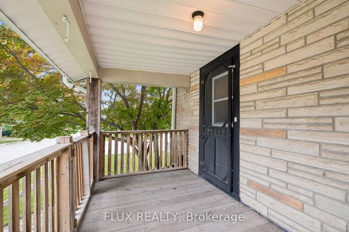 Property Photo:  195 Victoria Avenue S  ON N4W 1Z9 