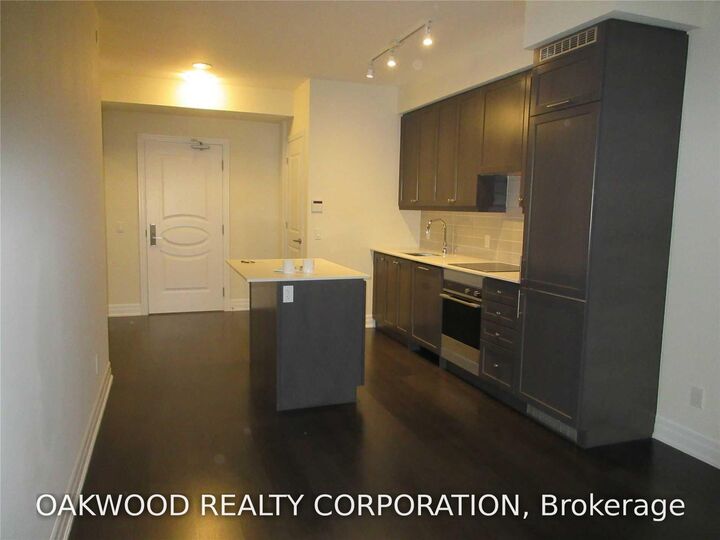 Property Photo:  9085 Jane Street 1405  ON L4K 0L8 
