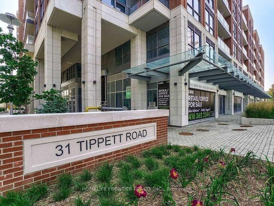 Property Photo:  31 Tippett Road 1213  ON M3H 0C8 
