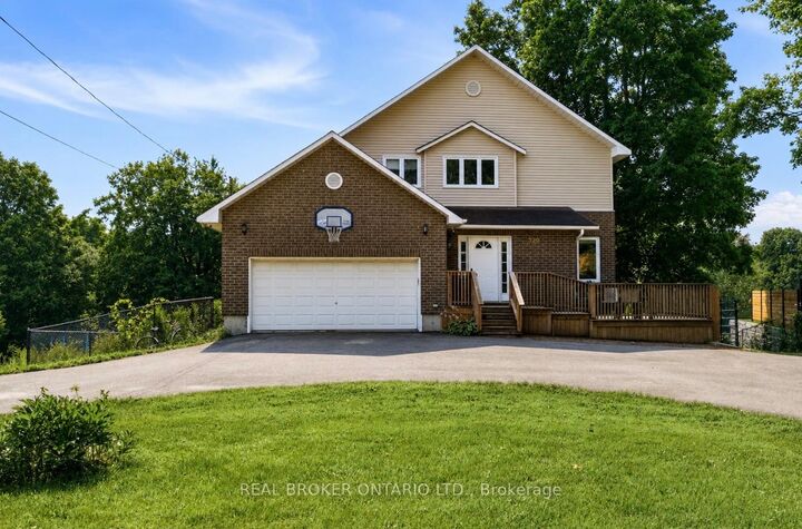Property Photo:  320 Clothier Street W  ON K0G 1J0 
