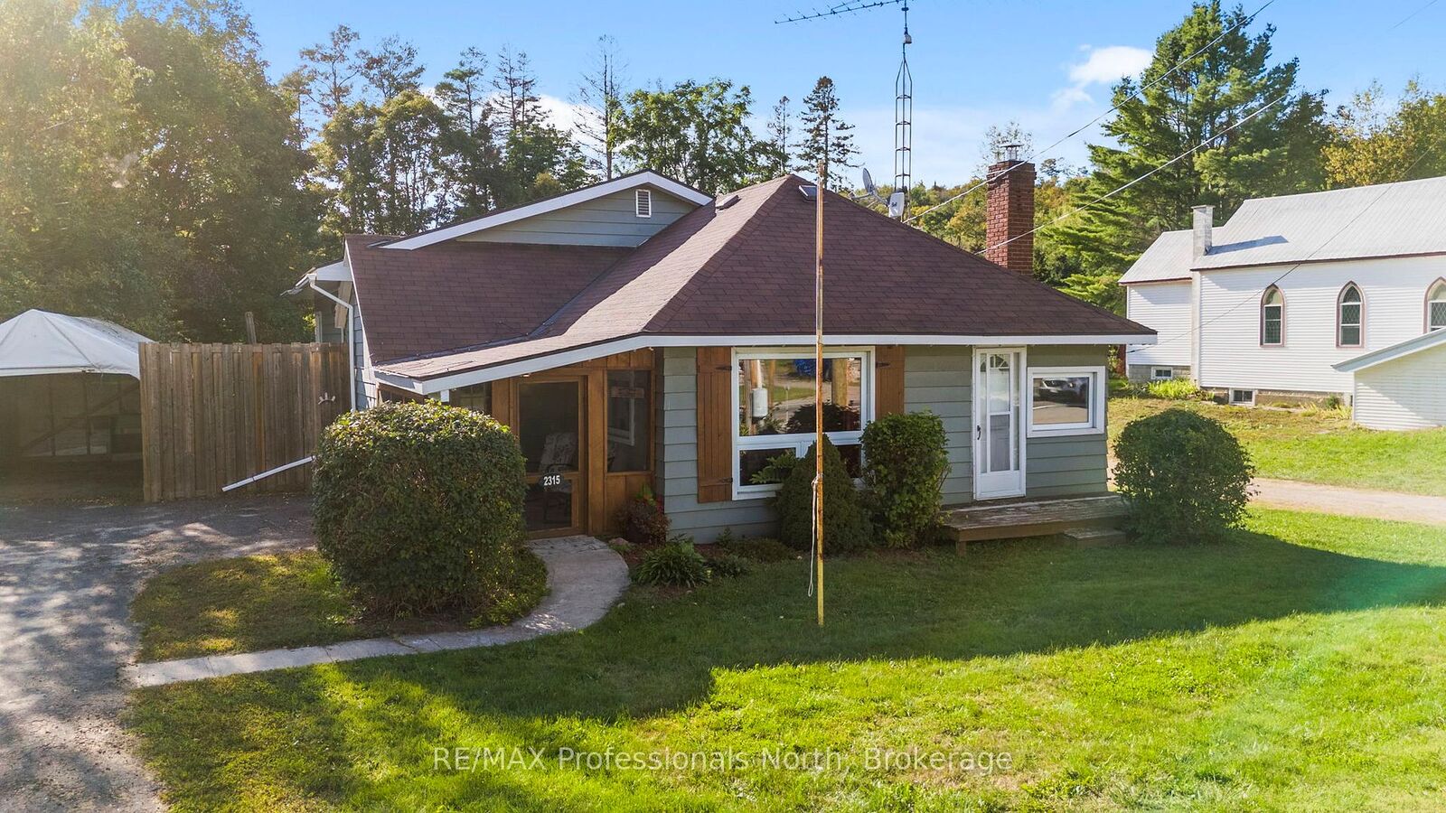 Property Photo:  2315 Loop Road  ON K0L 3C0 