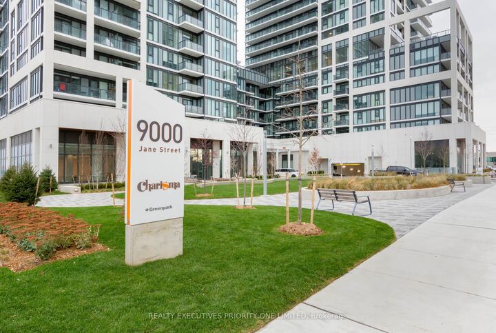 Property Photo: 9000 Jane Street 923 ON L4K 0M6