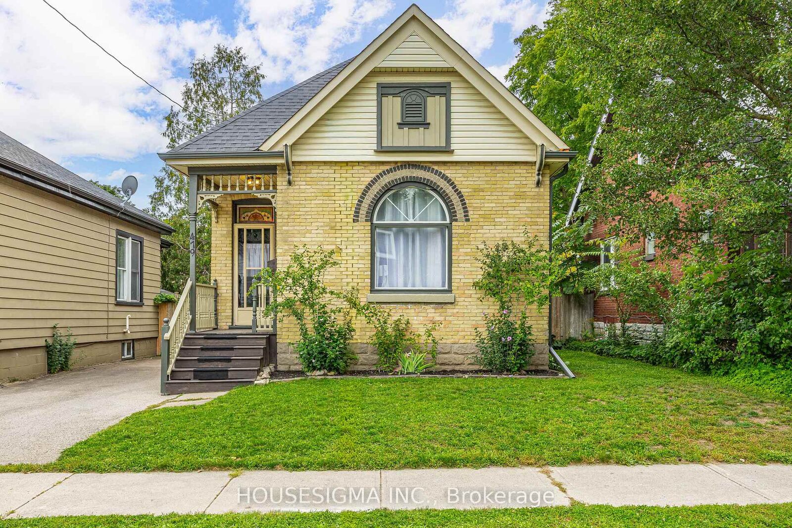 Property Photo: 479 Woodman Avenue ON N5W 4A2