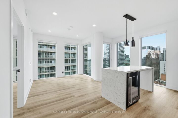 Property Photo:  30 Mutual Street E2909  ON M5B 2A7 