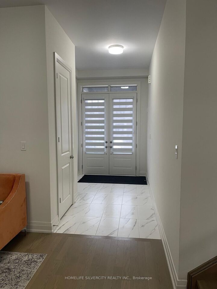 Property Photo:  26 Hummingbird Grove  ON L0G 1W0 