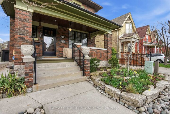 Property Photo:  441 Woodman Avenue  ON N5W 4A1 