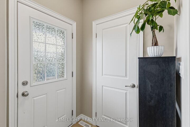 Property Photo:  3320 Meadowgate Boulevard 218  ON N6M 0A7 