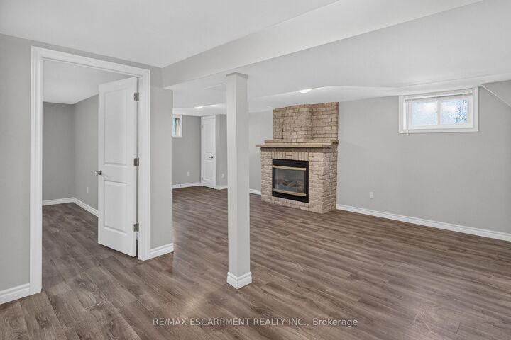 Property Photo:  294 Jones Road 2 (Lower)  ON L8E 5L8 