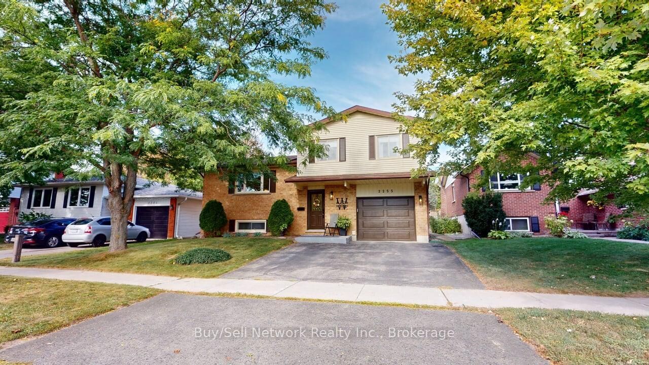 Property Photo: 2255 Denure Drive ON K9K 2G3