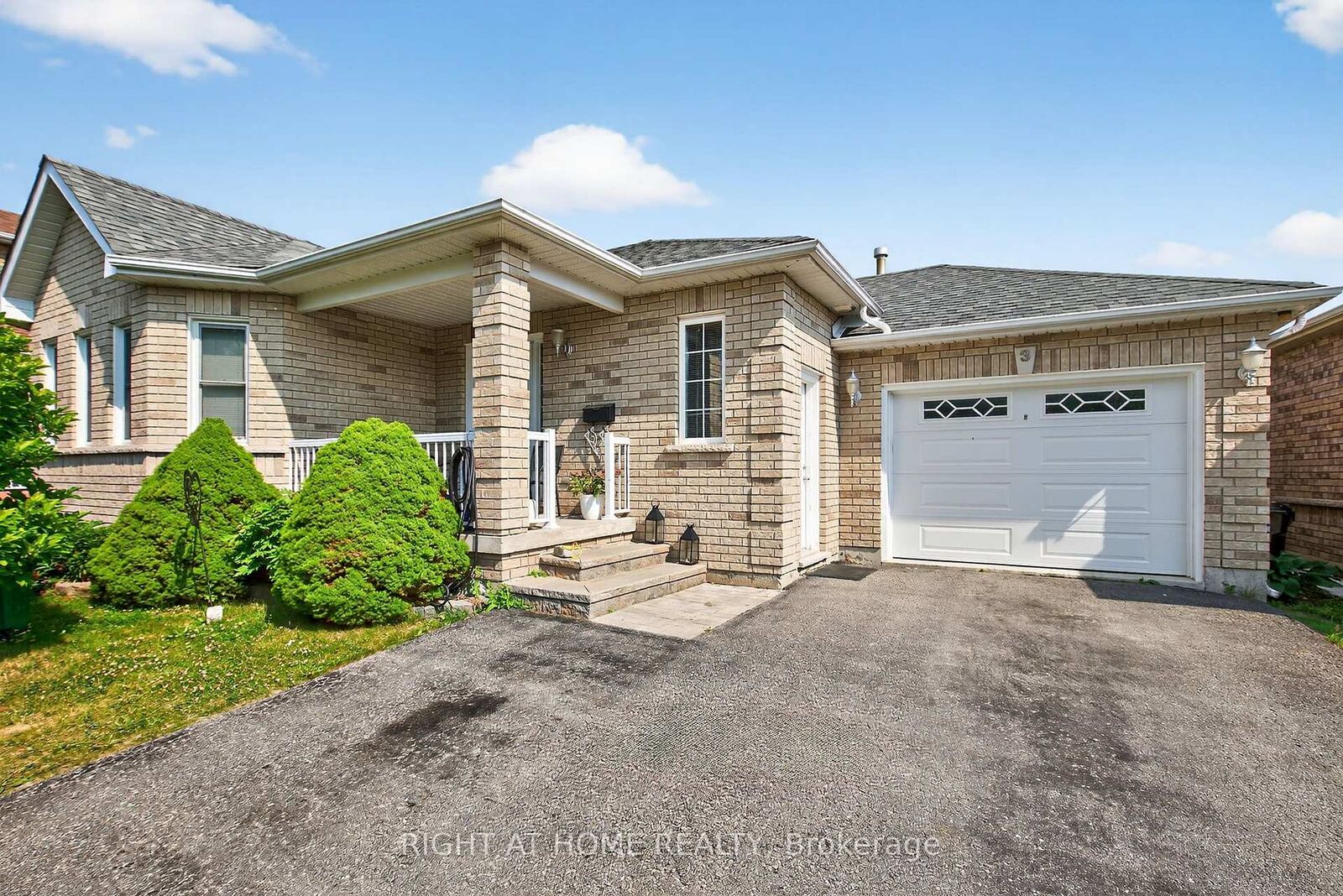 Property Photo: 3 Player Drive ON L4M 6V9