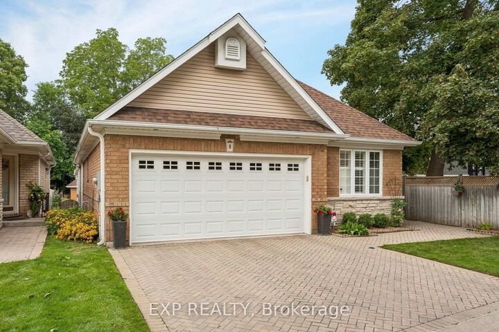 Property Photo:  152 Dufferin Avenue 8  ON N3T 4R3 