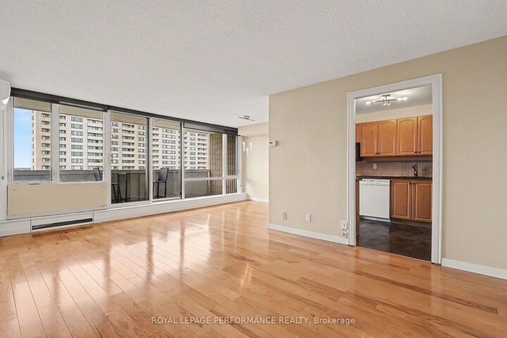 Property Photo:  2625 Regina Street 1109  ON K2B 5W8 