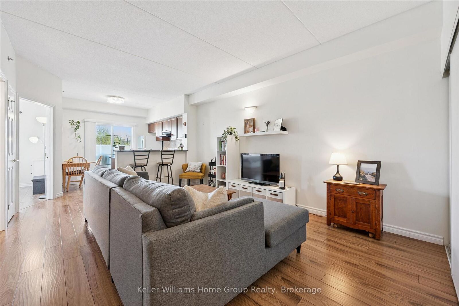 Property Photo:  308 Watson Parkway N 114  ON N1E 0G7 