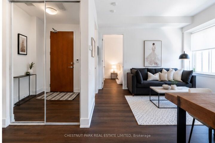 Property Photo:  111 St Clair Avenue W 320  ON M4V 1N5 