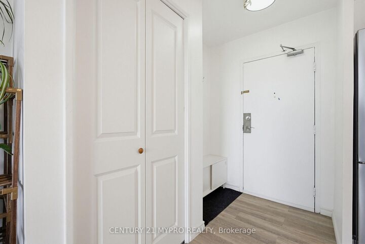 Property Photo: 563 Mornington Avenue 708 ON N5Y 4T8